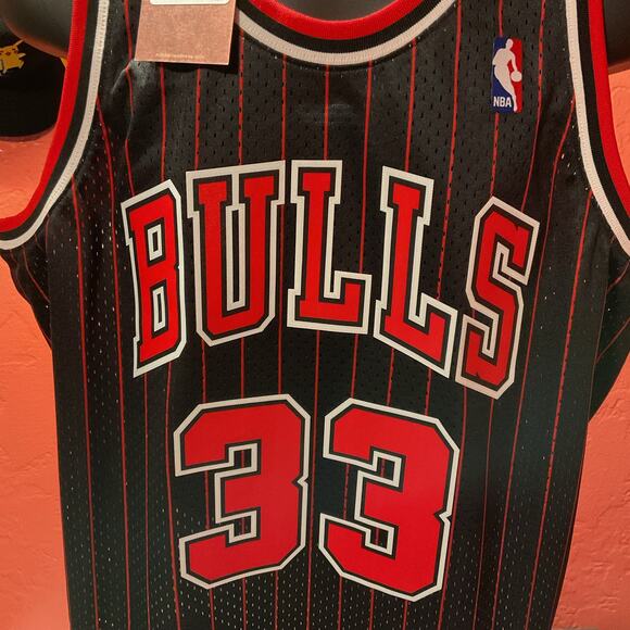 1995 Chicago Bulls Authentic Swingman Jersey XL Mitchell & Ness Scottie Pippen - Picture 1 of 6